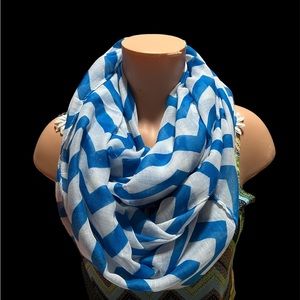 NWOT Women’s summer scarf